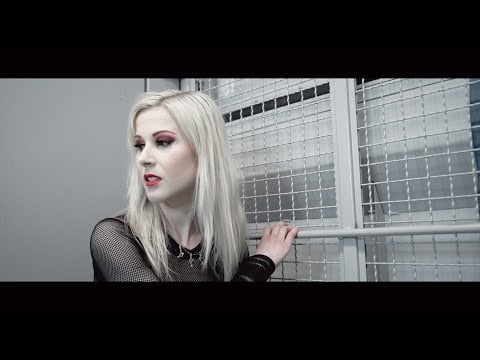 Sarah Sunday Mental Zoo official music video
