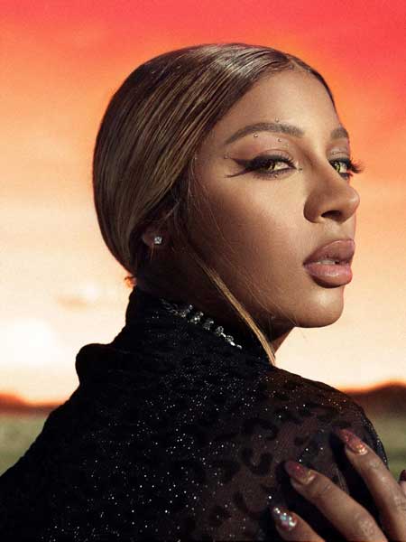 Victoria Monét releases video for "Jaguar" | New project 'JAGUAR' out now 29 VM JAGUAR 1