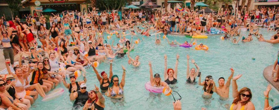 Dinah Pool Party Crowd Celebration100