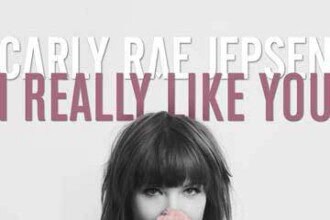 image001 Carly Rae Jepsen