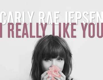 image001 Carly Rae Jepsen