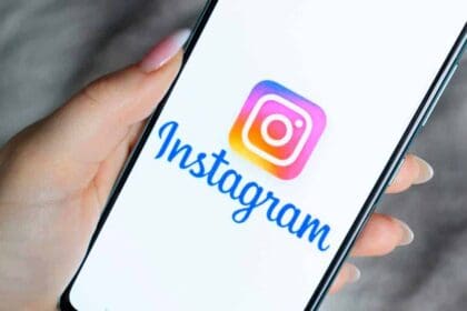 instagram logo smartphone screen is women s hands concept using social networks march 13 2022 mogilev belarus