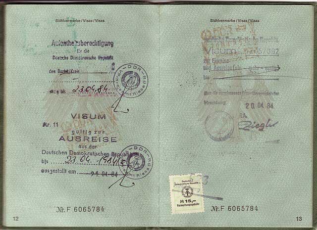 passport 1402632 640