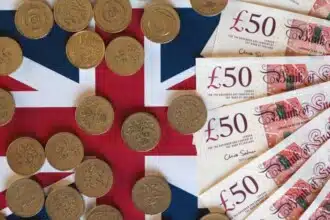 pound coins notes united kingdom flag