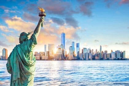 statue liberty new york city skyline sunset united states